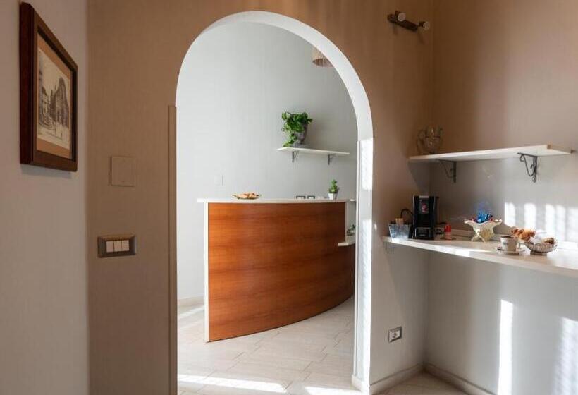 수피리어 룸, Conte Cavour