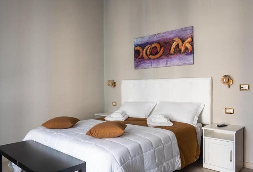 Standard room with outdoor bath, Conte Cavour