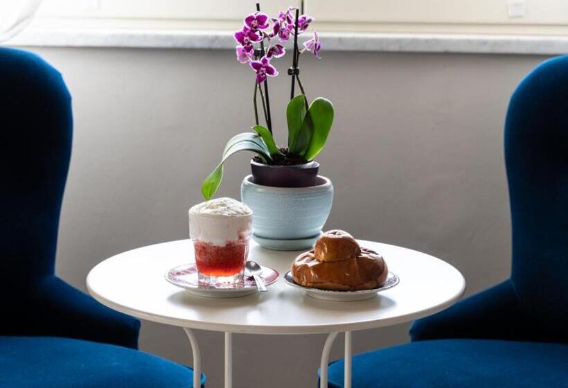 스탠다드 룸, Conte Cavour