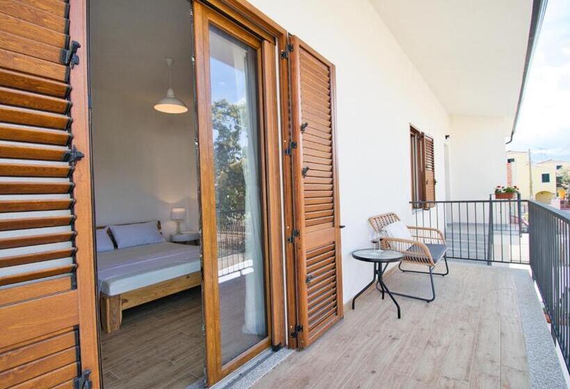 Номер Стандарт с Балконом, Dommu Livia