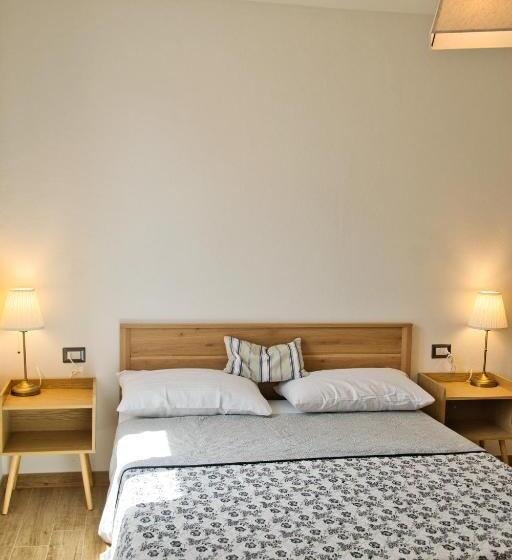 Номер Стандарт Вид на Сад, Dommu Livia