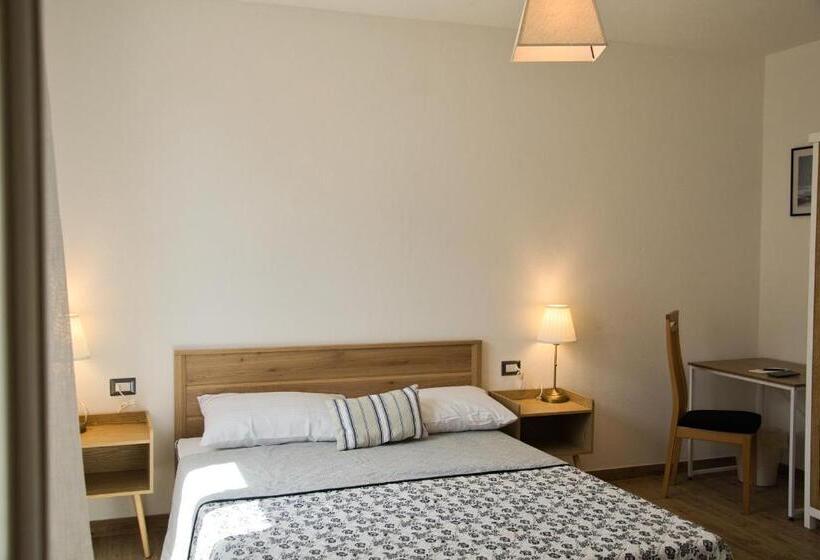 Номер Стандарт Вид на Сад, Dommu Livia