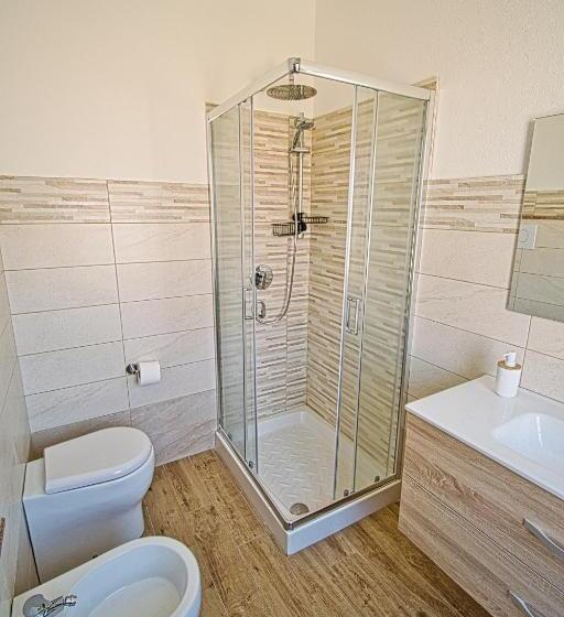 Номер Стандарт, Dommu Livia