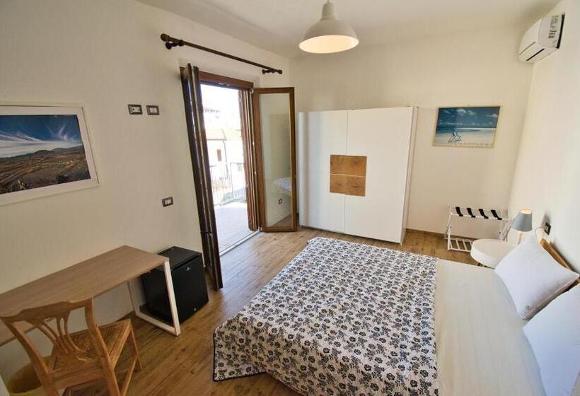 Номер Стандарт с Балконом, Dommu Livia