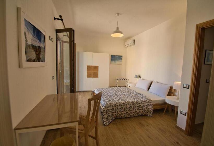 Номер Стандарт с Балконом, Dommu Livia