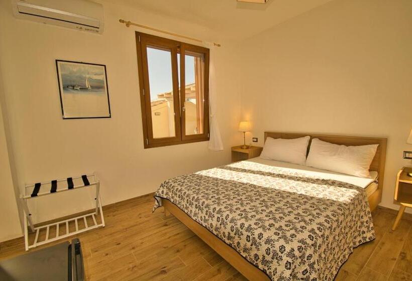 Номер Стандарт Вид на Сад, Dommu Livia