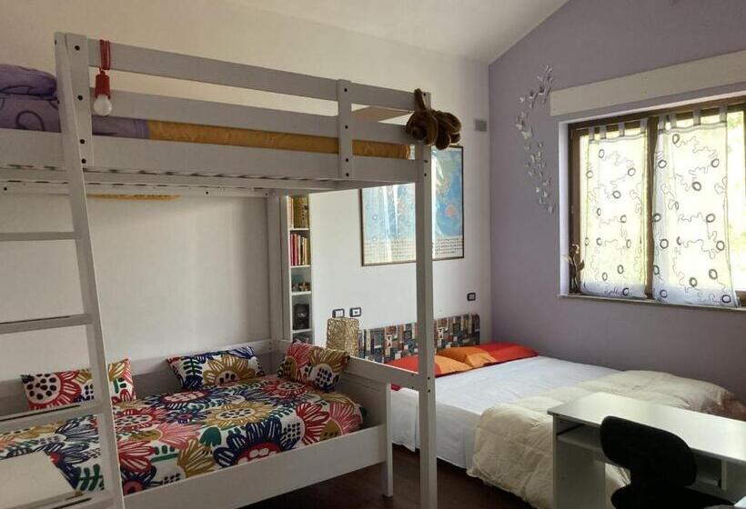 اتاق استاندارد چهارنفره با سرویس بهداشتی مشترک, La Stanza Dei Segreti