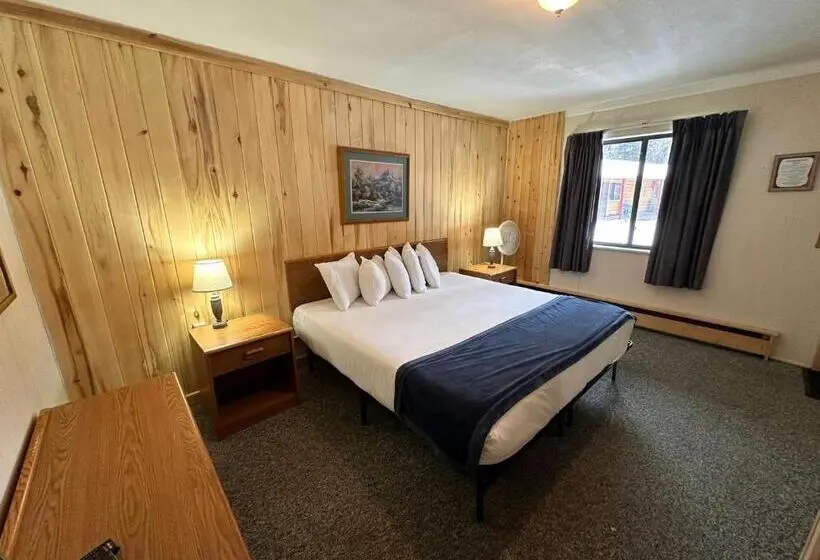 キングサイズベッドのデラックスルーム, Ute Bluff Lodge, Cabins And Rv Park