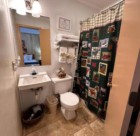 غرفة ديلوكس سرير كينج, Ute Bluff Lodge, Cabins And Rv Park