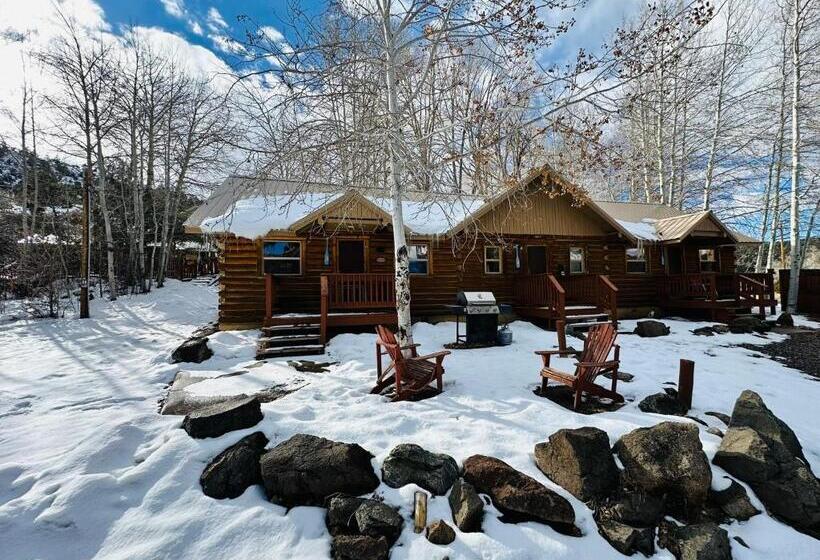 جناح عائلي, Ute Bluff Lodge, Cabins And Rv Park