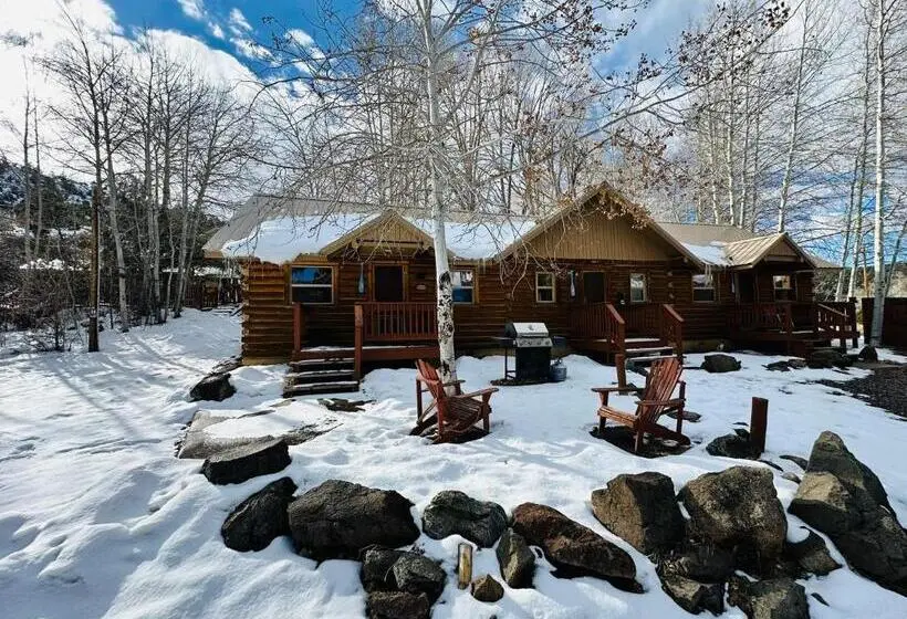 スイート（家族用）, Ute Bluff Lodge, Cabins And Rv Park