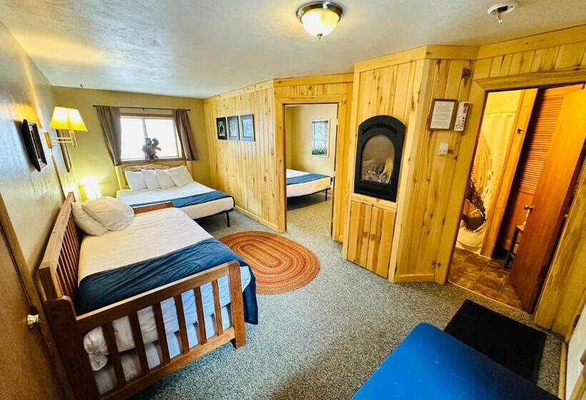 جناح عائلي, Ute Bluff Lodge, Cabins And Rv Park