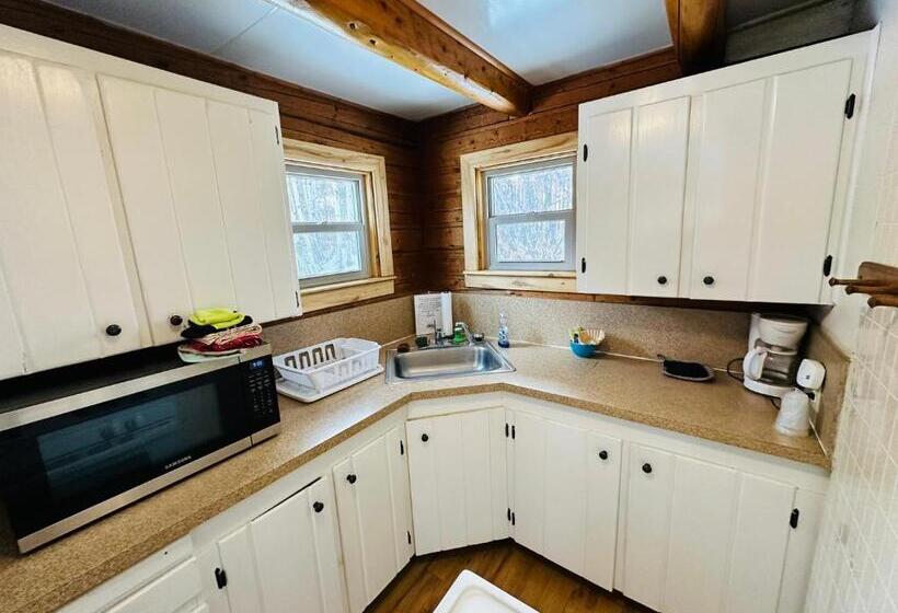 جناح عائلي, Ute Bluff Lodge, Cabins And Rv Park