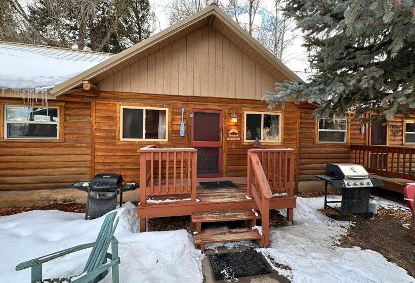 جناح ديلوكس, Ute Bluff Lodge, Cabins And Rv Park