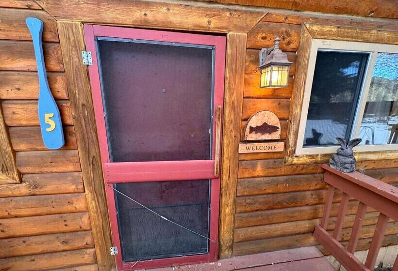 جناح ديلوكس, Ute Bluff Lodge, Cabins And Rv Park