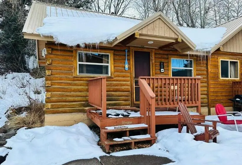 デラックスファミリールーム, Ute Bluff Lodge, Cabins And Rv Park