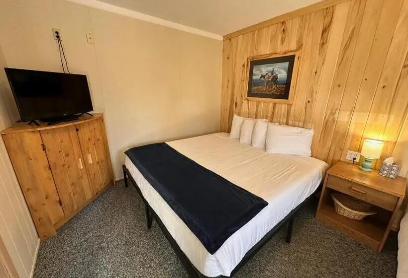 キングサイズベッドのスタンダードルーム, Ute Bluff Lodge, Cabins And Rv Park