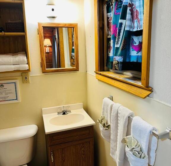 Family Suite, Ute Bluff Lodge, Cabins And Rv Park