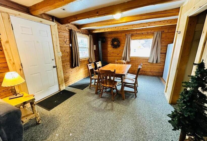 جناح عائلي, Ute Bluff Lodge, Cabins And Rv Park