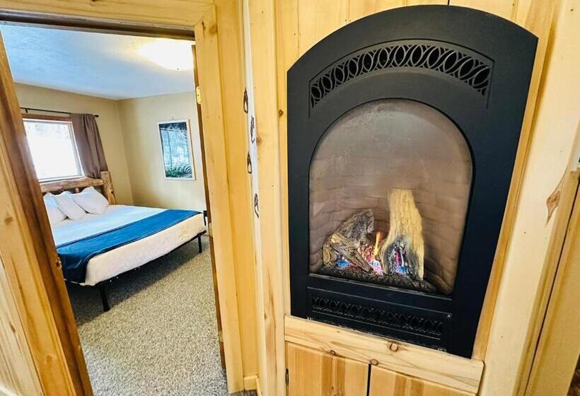 جناح عائلي, Ute Bluff Lodge, Cabins And Rv Park