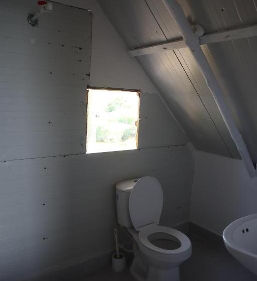 标准间带阳台, Hugos Place Baru