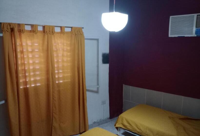 غرفة قياسية ثلاثية حمام مشترك, Posada Cuatro Hermanos