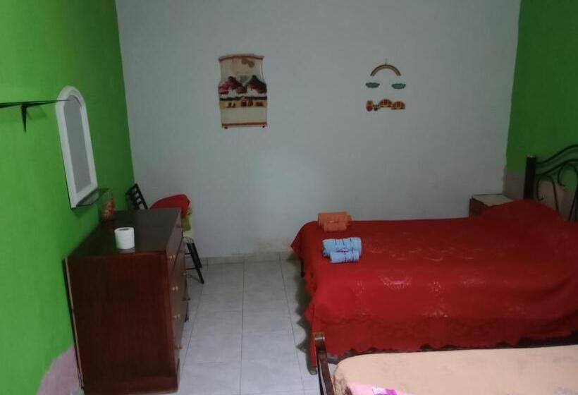 غرفة قياسية رباعية حمام مشترك, Posada Cuatro Hermanos