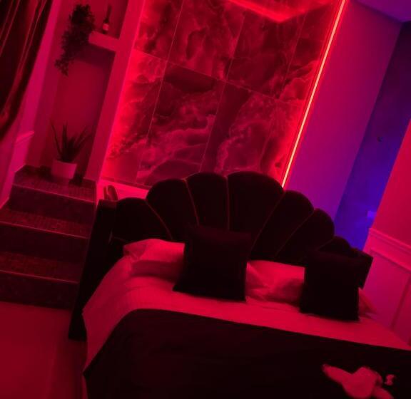 اتاق استاندارد با تخت بزرگ, Sunny Suite Napoli