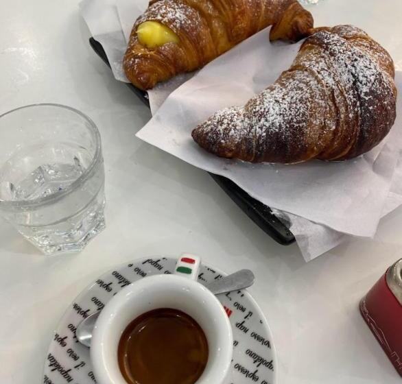 اتاق استاندارد با بالکن, Sunny Suite Napoli
