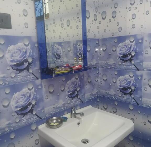 غرفة قياسية, A B C