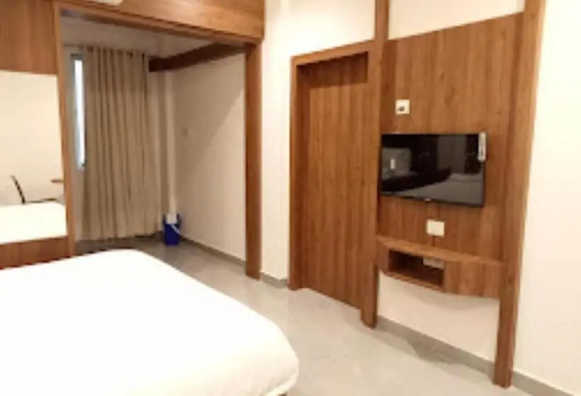 Standard-huone, Grand Residency , Kolegaon