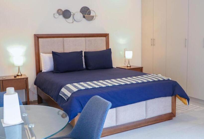 Standaardkamer met Balkon, Vatten Studios And Suites By Check In Ec