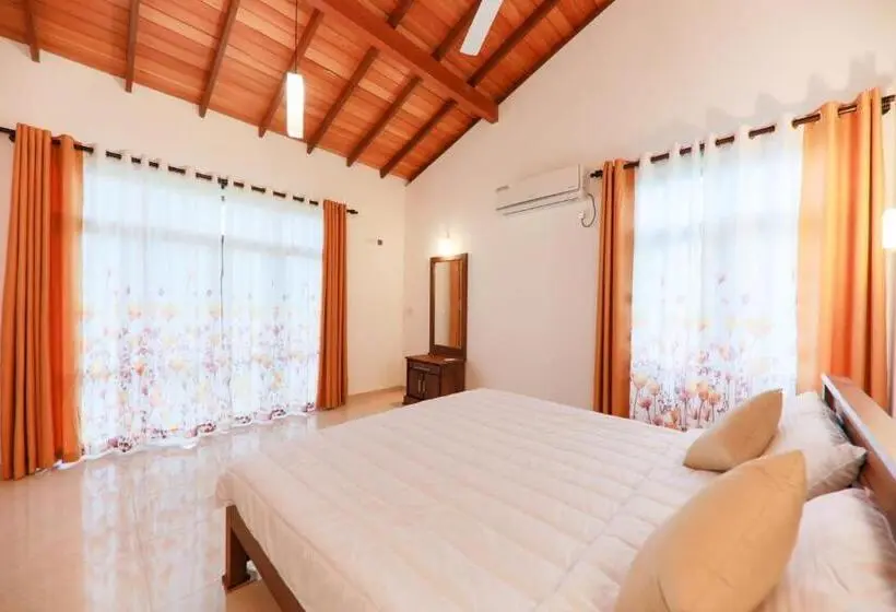 Deluxe-huone Parveke, Hikka Tulips Villa