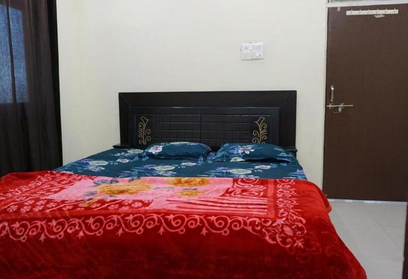 غرفة ديلوكس, Kanti Palace