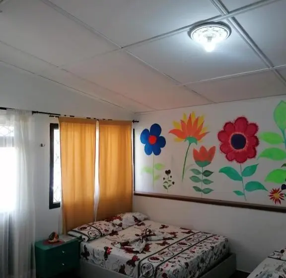 اتاق لوکس با بالکن, Hostal Casa Yare