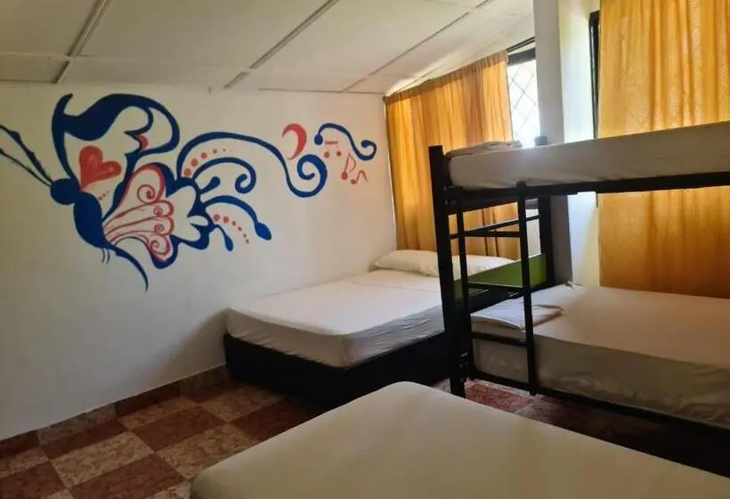 اتاق خانوادگی, Hostal Casa Yare