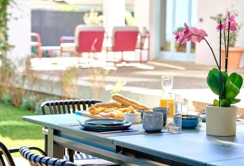 חדר סטנדרט נוף להרים, Casa Brisa Boutique Guest House   Gay Men Only