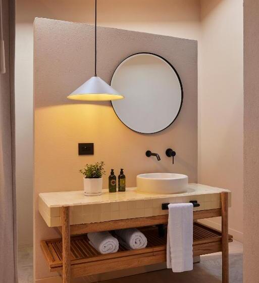 豪华套房, Antípoda