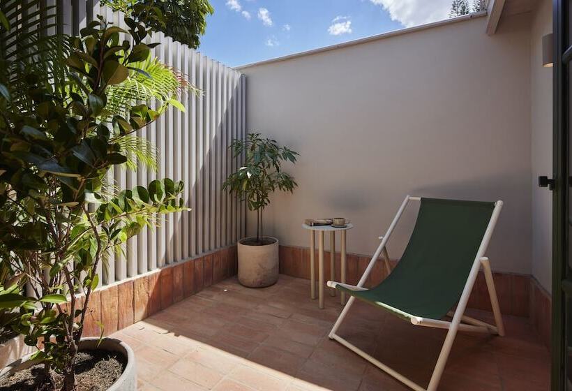 高级套房, Antípoda