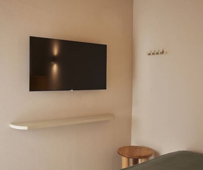 高级套房, Antípoda