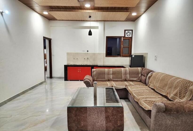 Апартаменты 2 Спальни, Him Hilton Luxury