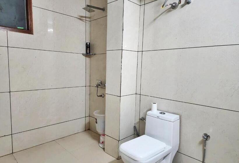 Апартаменты 3 Спальни, Him Hilton Luxury