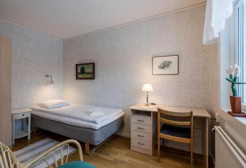 Pokój Standard Jednoosobowy, Hållandsgården