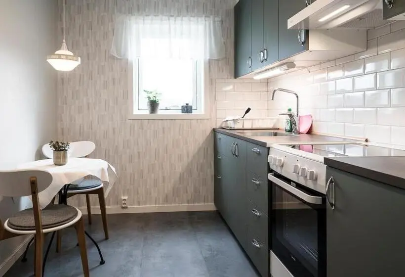 Apartament 1 Sypialnia, Hållandsgården
