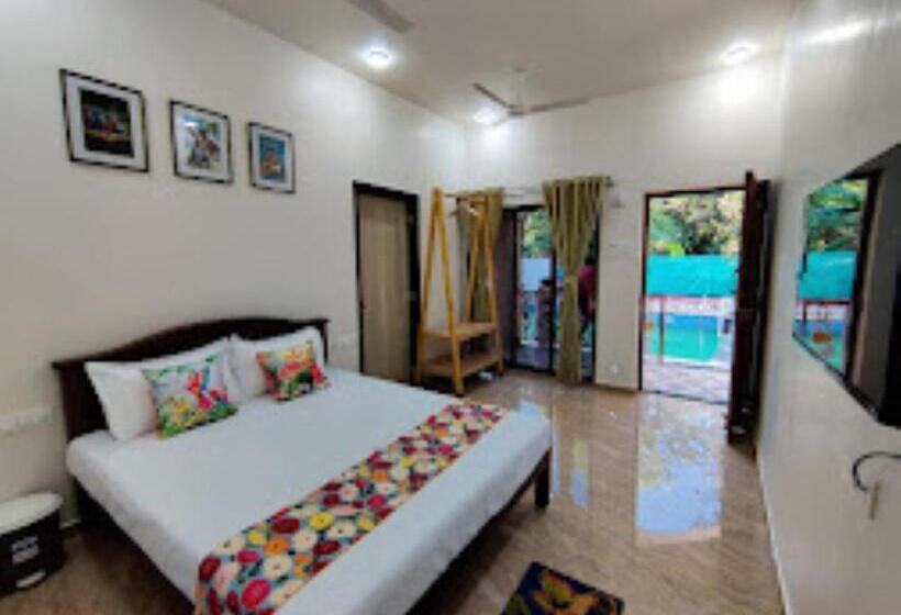 חדר סטנדרט, Tom S Hideout Resorts,mumbai