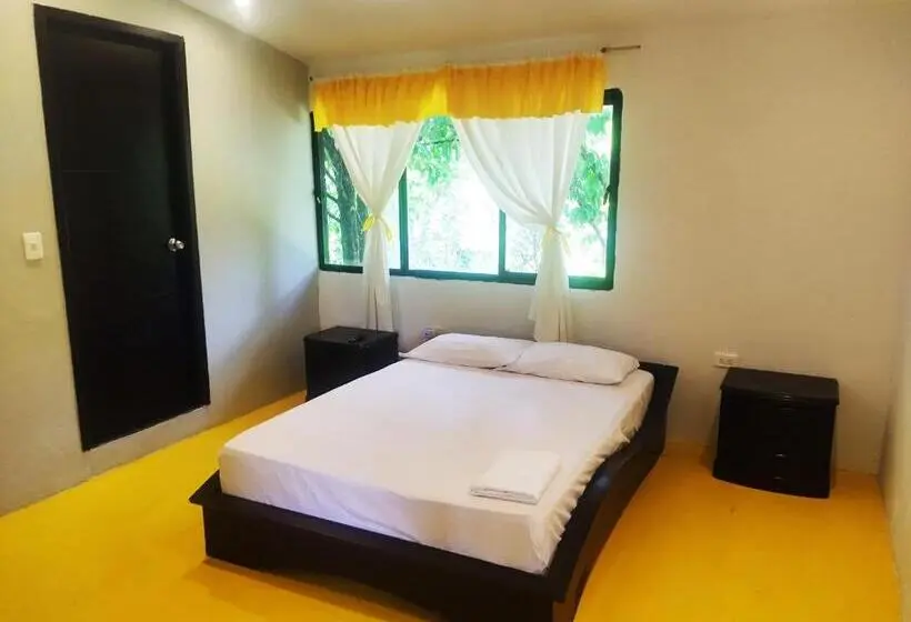 Deluxe-huone, Amalaya Hostel