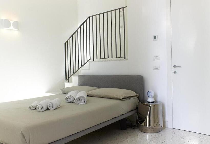 غرفة قياسية, Il Giardino Segreto