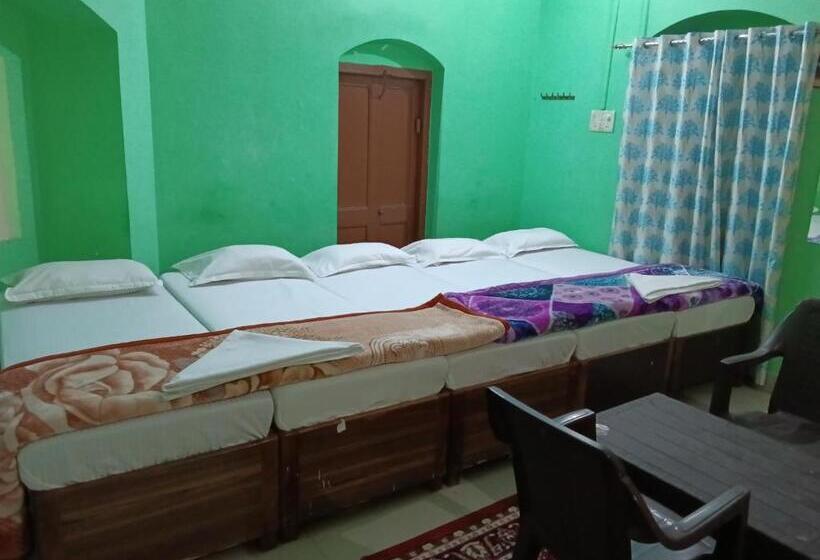 デラックスルーム, Shivanand