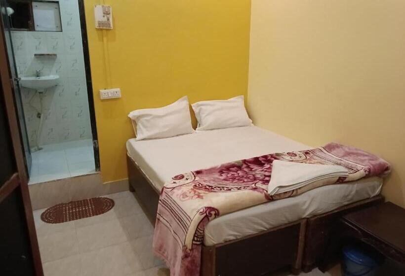 デラックスルーム, Shivanand