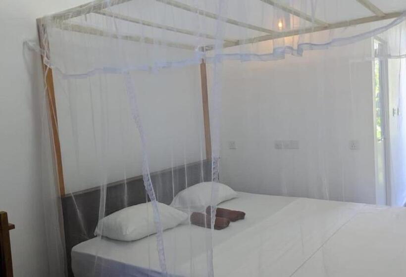 Номер Стандарт Вид на Море, Villa Mattia   Weligama